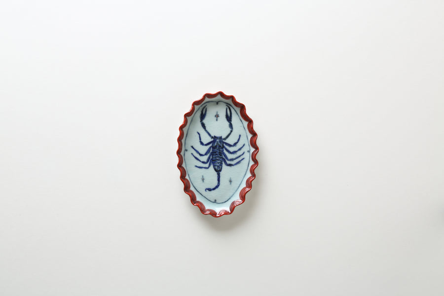 Ariel Clute Oval Scorpion Plate