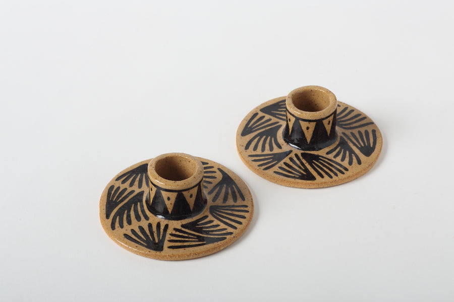 Perro y Arena Candlestick Holders Design 1