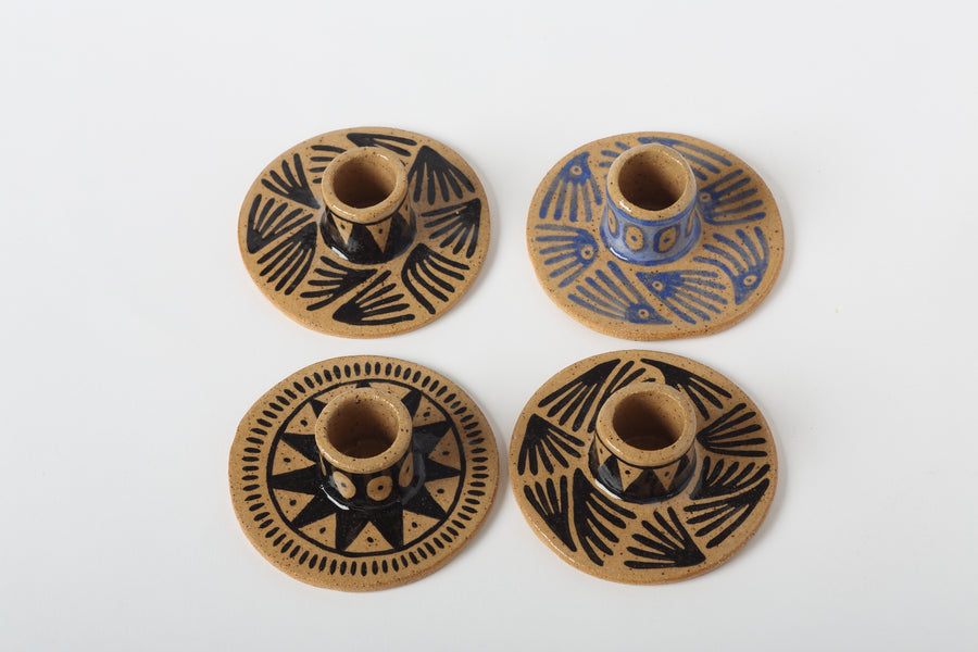 Perro y Arena Candlestick Holders
