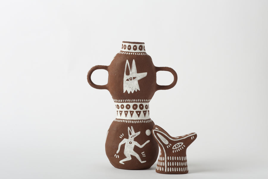 Perro y Arena El Coyote de la Noche Mezcalero/Vase. Lid/cup removed
