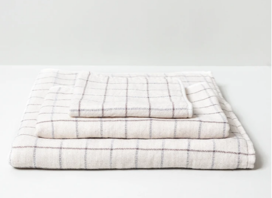 Stack graph bath towel